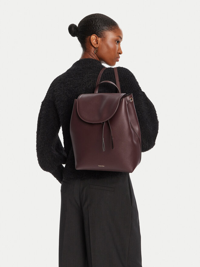 Calvin Klein Rucksack Calvin Klein Foil Logo Flap Backpack LV04F3297G Dunkelrot