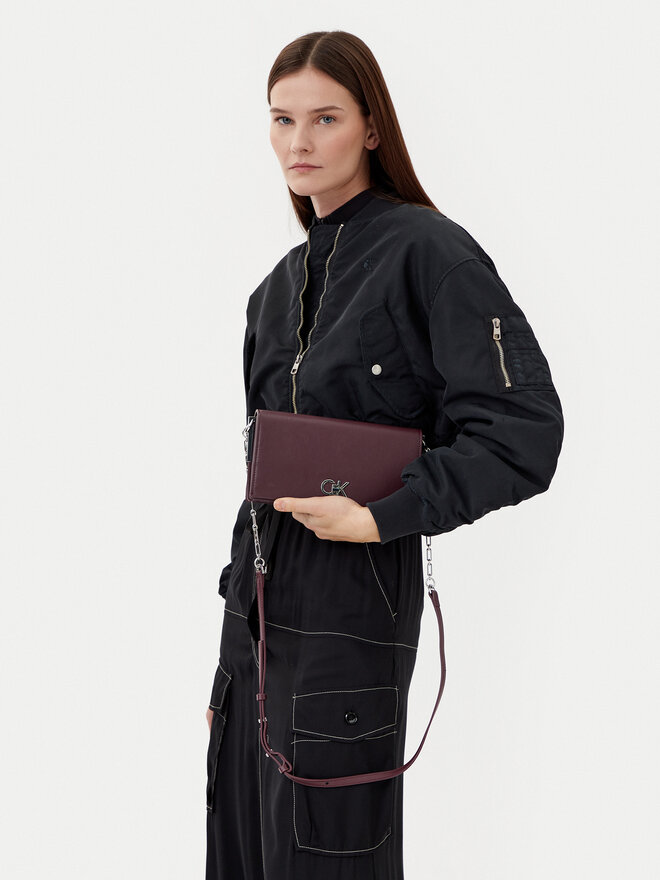 Calvin Klein Ročna torba Calvin Klein K60K612806 Bordo rdeča
