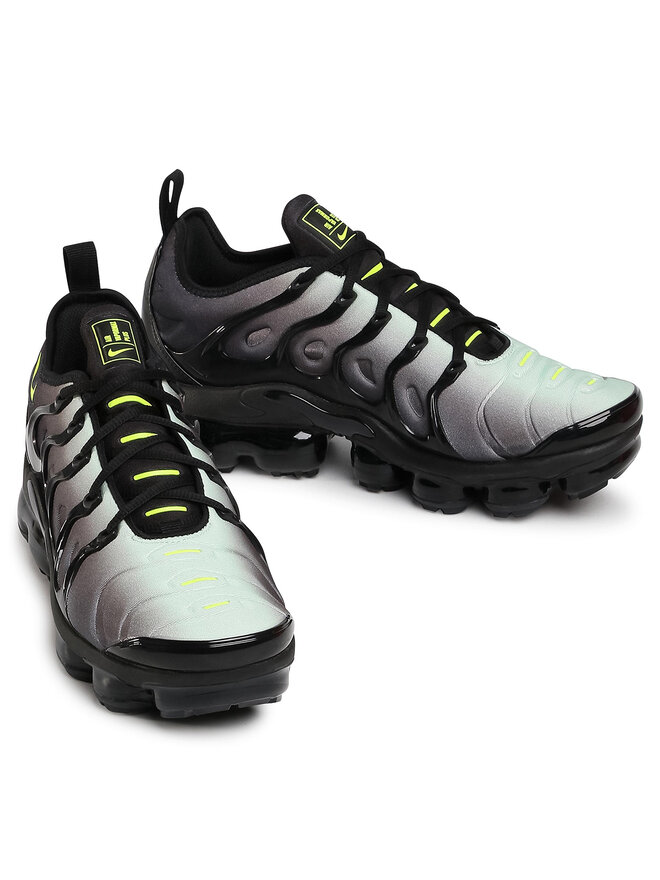 Nike Laisvalaikio batai Nike Air Vapormax Plus CW7478 001 Juoda
