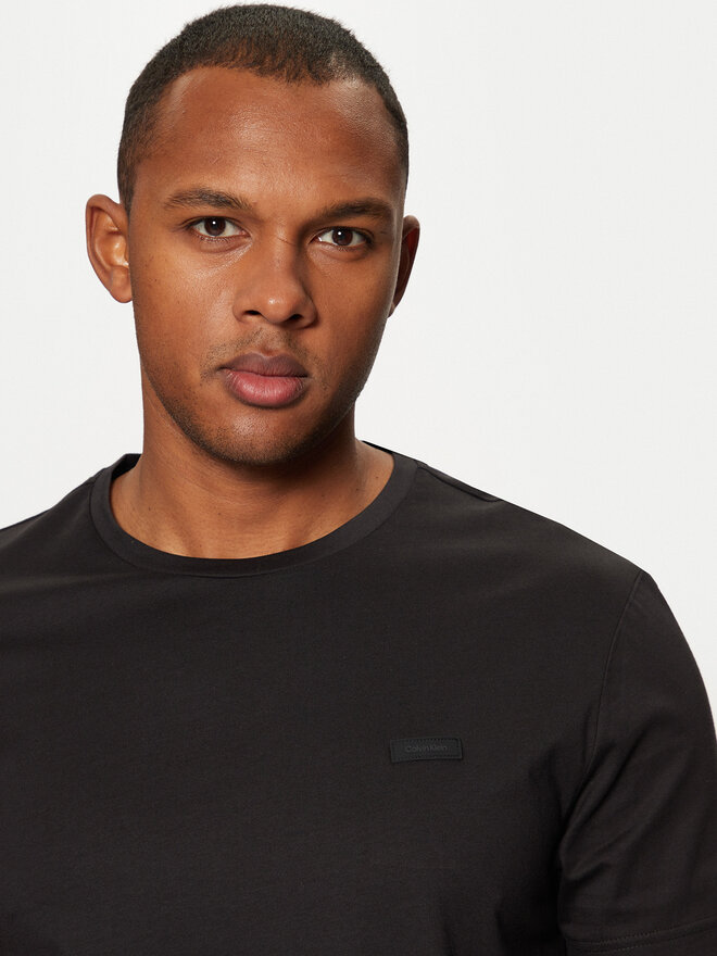 Calvin Klein Calvin Klein Camiseta Smooth Cotton T-Shirt K10K112229 Negro Regular Fit