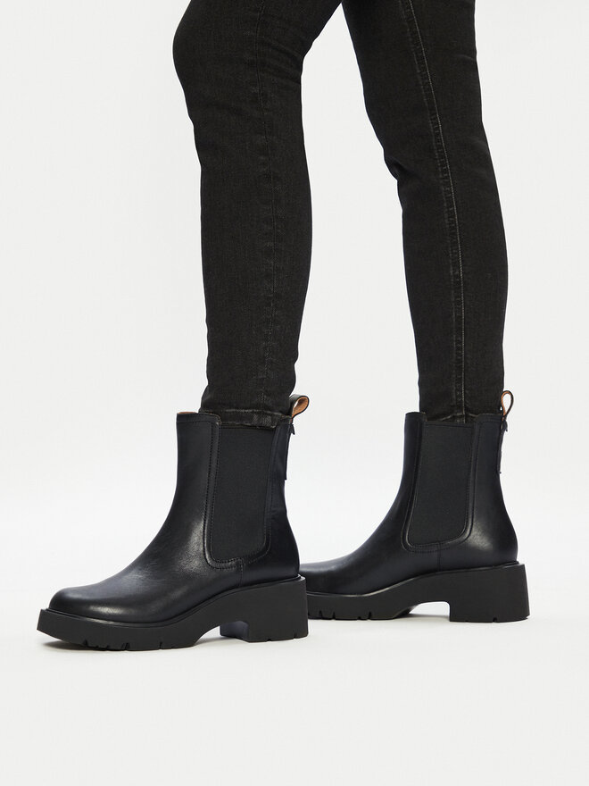 Camper Gležnjarji Chelsea Camper Milah K400575-016 Črna