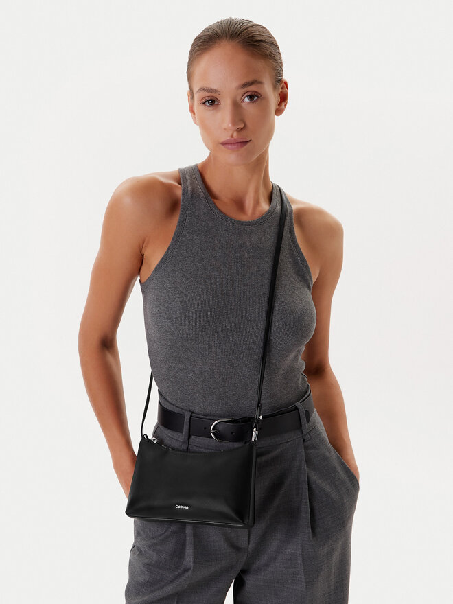 Calvin Klein Τσάντα Calvin Klein Ck Must Conv Logo Jqd Strap Xbod LV04F3095G Μαύρο