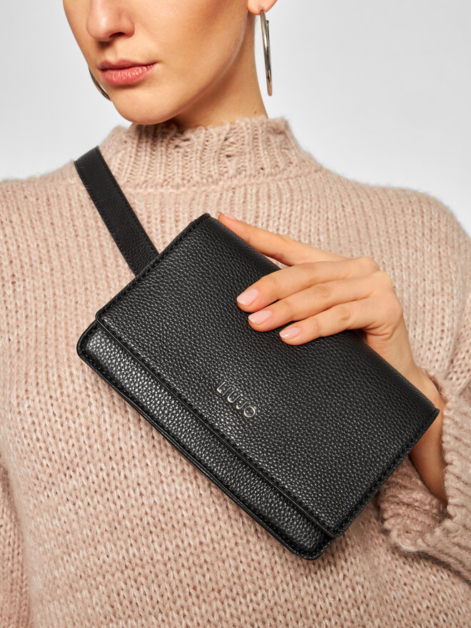 Liu Jo Сумка на пояс﻿ Liu Jo Belt Bag AA0230 E0086 Чорний