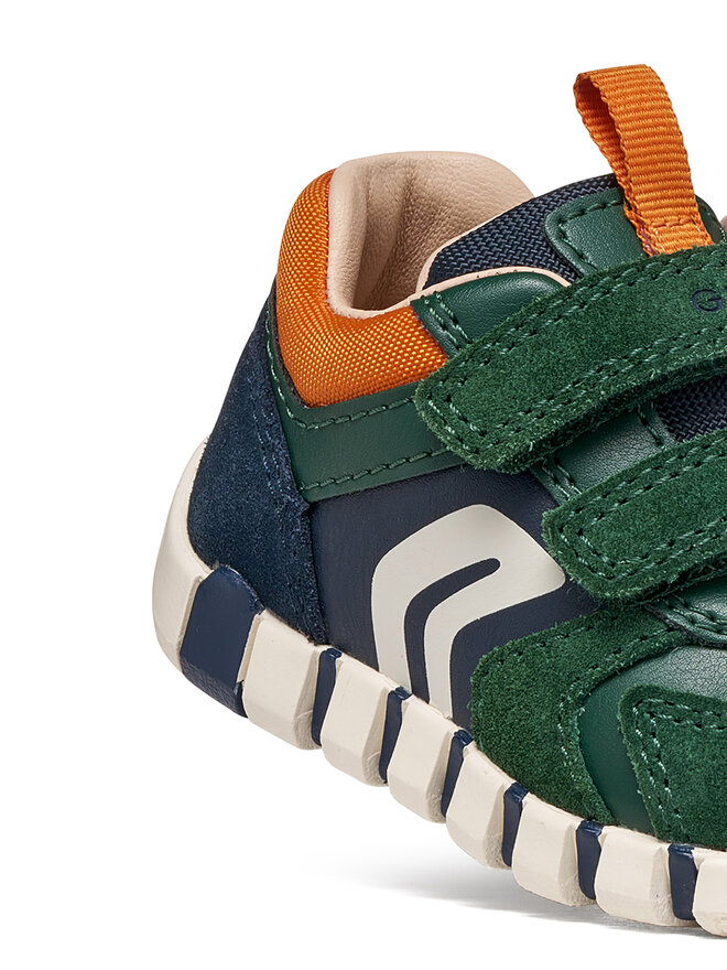 Geox Sneakers Geox B Iupidoo Boy B3555D 05422 C3P2T Grün