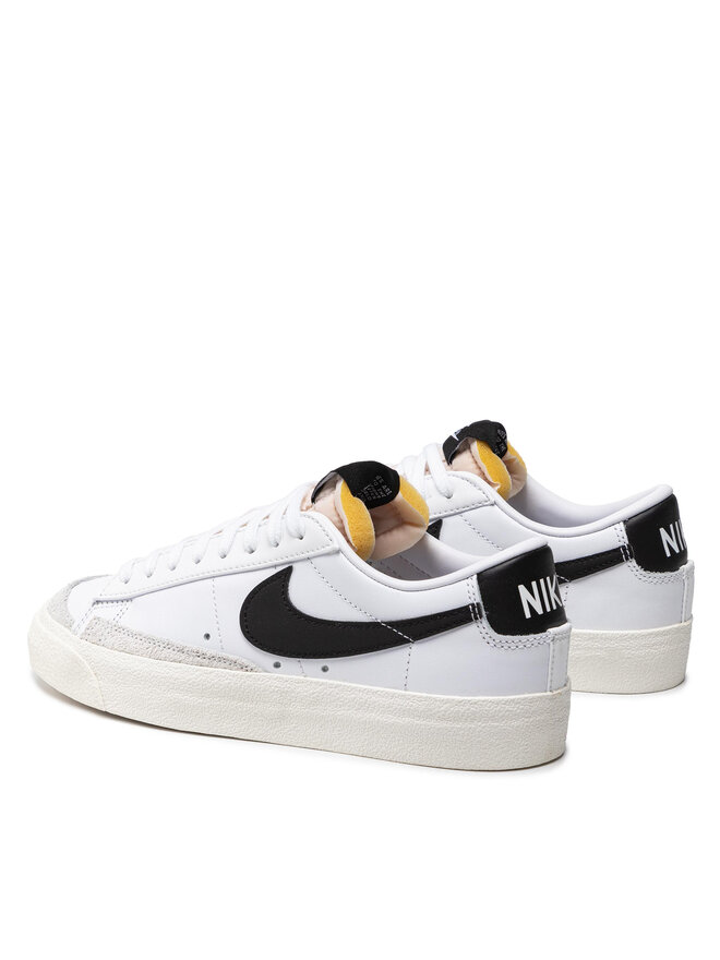 Nike Sneakers Nike Blazer Low '77 DC4769 102 Bianco