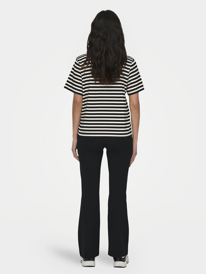 ONLY ONLY Camiseta Livina 15272227 Negro Regular Fit