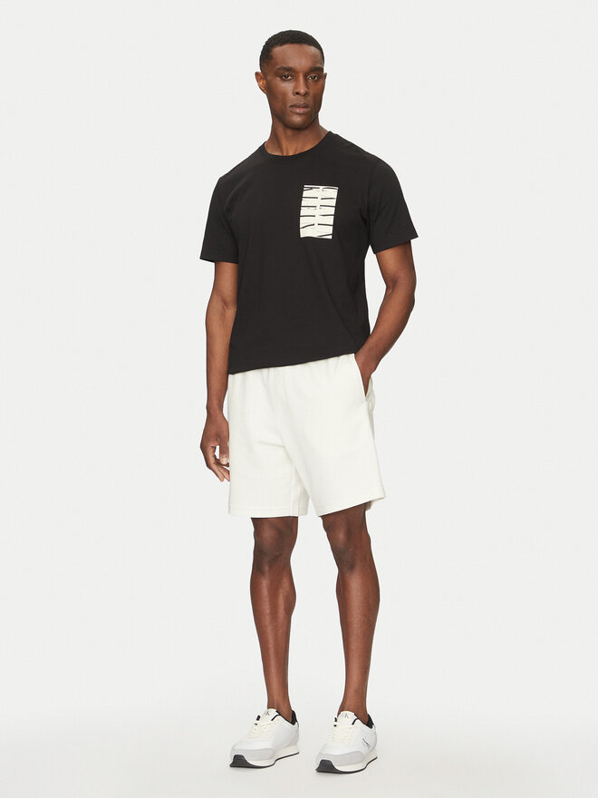 Calvin Klein Jeans Calvin Klein Jeans Camiseta Serif Box Graphic J30J327474 Negro Regular Fit