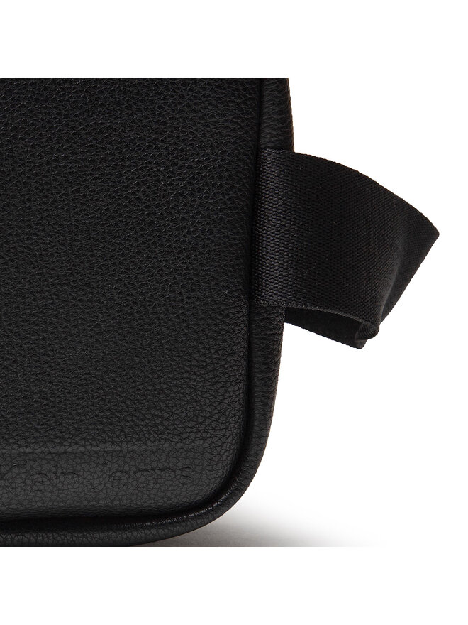Calvin Klein Jeans Smink táska Calvin Klein Jeans Logo Emboss Washbag K50K508213 Fekete