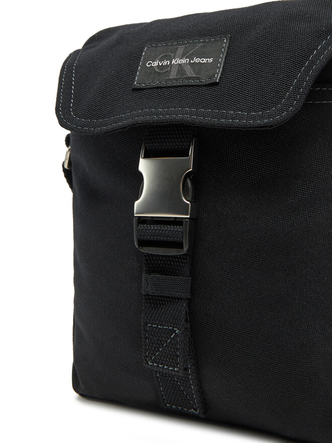 Calvin Klein Jeans Crossover torbica Calvin Klein Jeans Workwear Ut Flap Reporter 18 LV04G3025G Crna