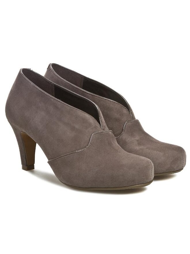 Clarks chorus spirit discount