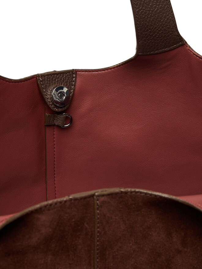 Coccinelle Τσάντα Coccinelle THE Coccinelle C-Easy E1 THE 11 01 01 Καφέ