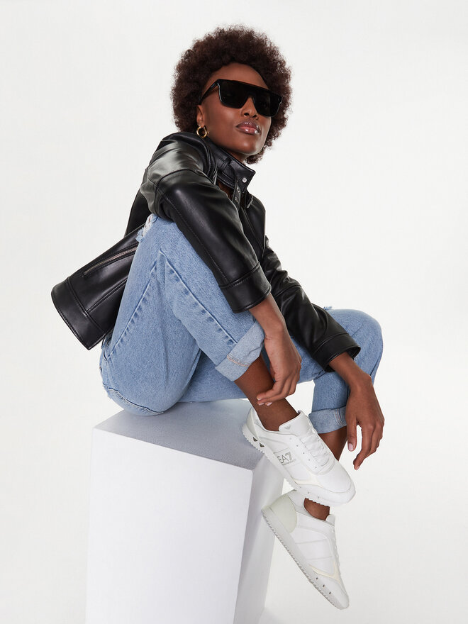 EA7 Emporio Armani Sneakersy EA7 Emporio Armani X8X119 XK291 R383 Bílá