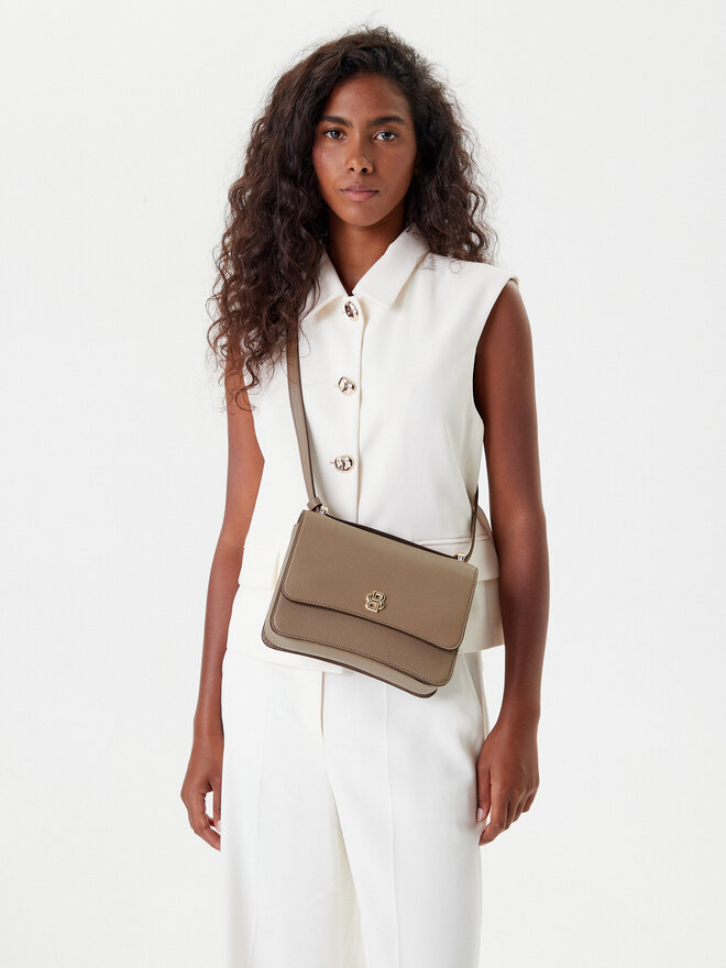 BOSS Handtasche BOSS 50554935 Braun