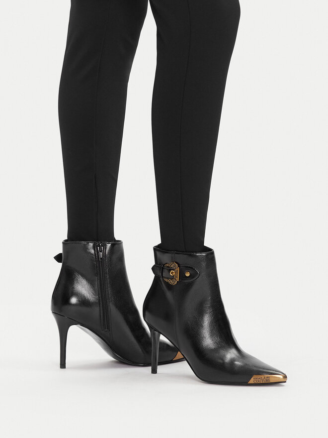 Versace Jeans Couture Μποτάκια Versace Jeans Couture 79VA3S57 Μαύρο