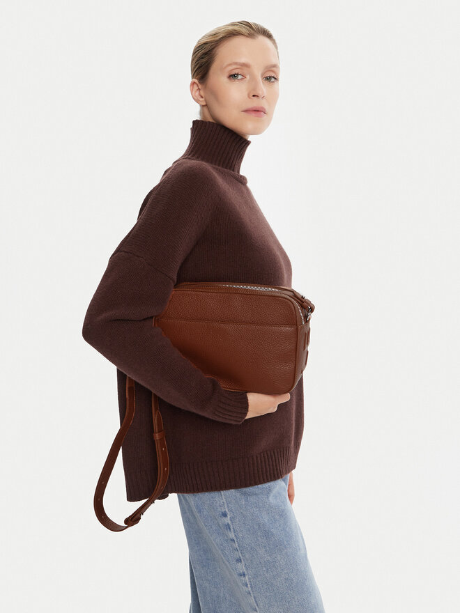 Coccinelle Bolso Coccinelle Nellemyrtha Maxi Log E1 QBB 15 02 01 Marrón
