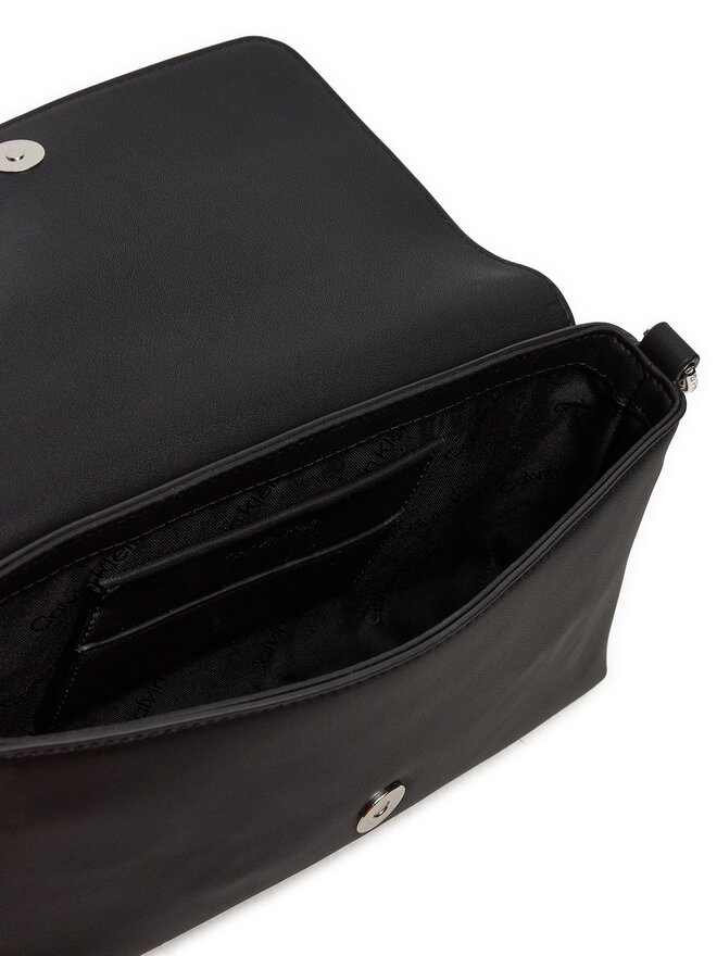 Calvin Klein Torbica Calvin Klein Ck Must Convertible K60K612902 Crna