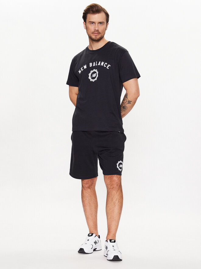 New Balance New Balance Marškinėliai MT31904 Juoda Relaxed Fit