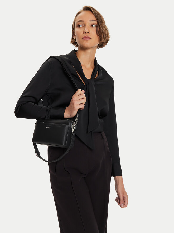 Rankinė Calvin Klein C Must Convertible K60K612901 Juoda