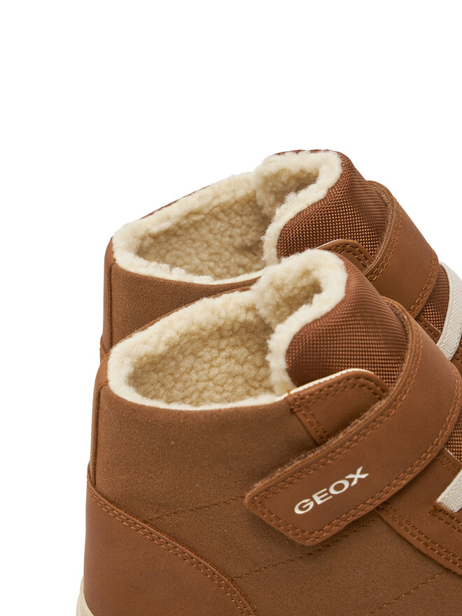 Geox Сникърси Geox J Gisli Boy J465CB 0AFME C0013 S Кафяв