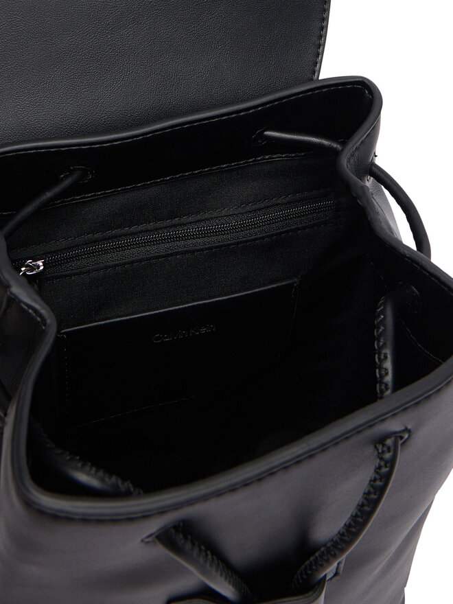 Calvin Klein Rucksack Calvin Klein Bold Ck Flap Mini Backpack LV04F3893G Schwarz