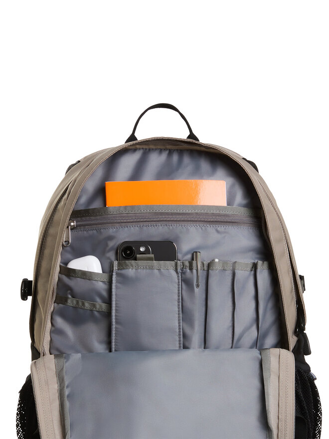 The North Face Rucksack The North Face Borealis Classic Patch NF0A8KE80E31 Grau