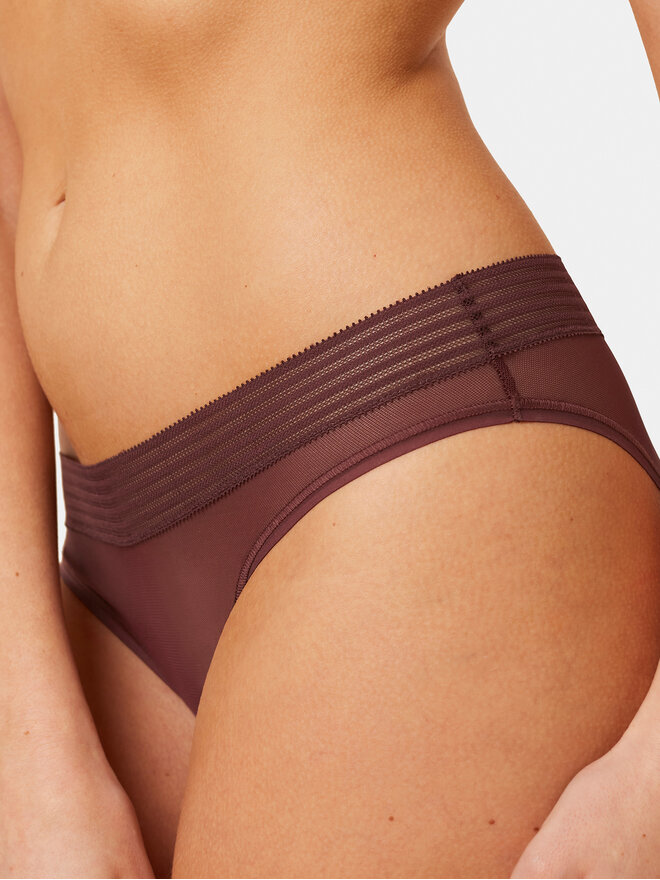 Triumph Triumph Klasične spodnje hlačke Tempting Sheer Highleg Tai 10215956 Rjava
