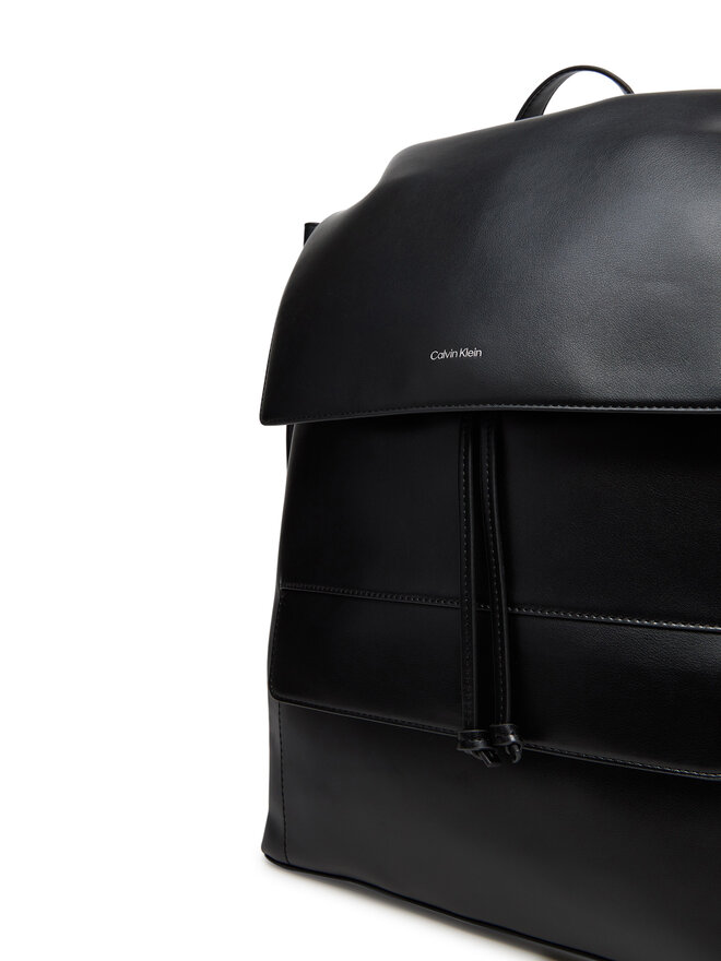 Calvin Klein Ruksak Calvin Klein Ck Sleek Flap Bp K50K512916 Čierna