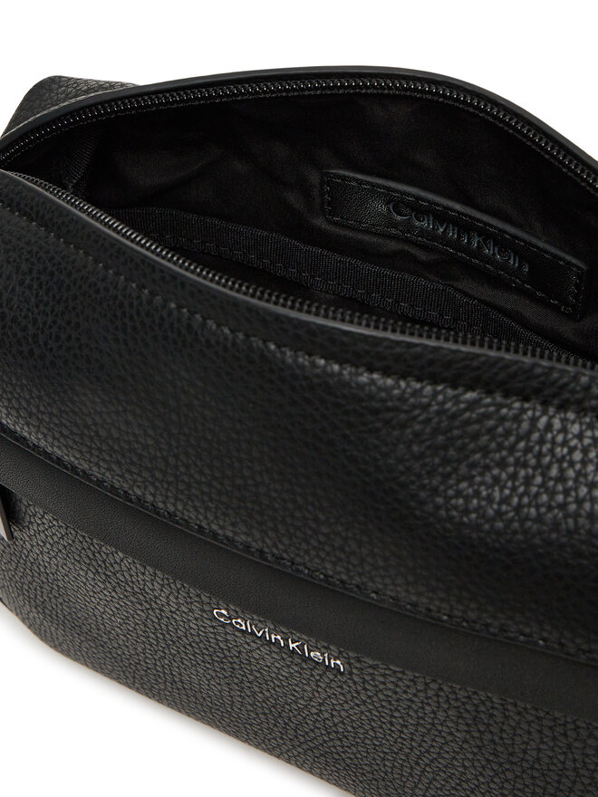 Calvin Klein Umhängetasche Calvin Klein Ck Must Camera Bag LV04D3084G Schwarz