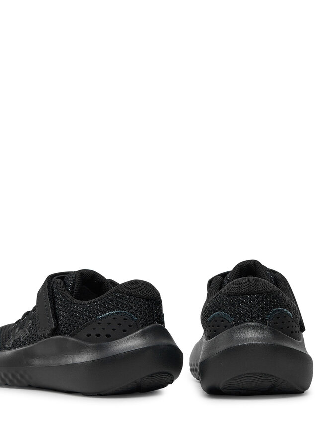 Under Armour Снікерcи Under Armour Ua Bps Surge 4 Ac 3027104-002 Чорний