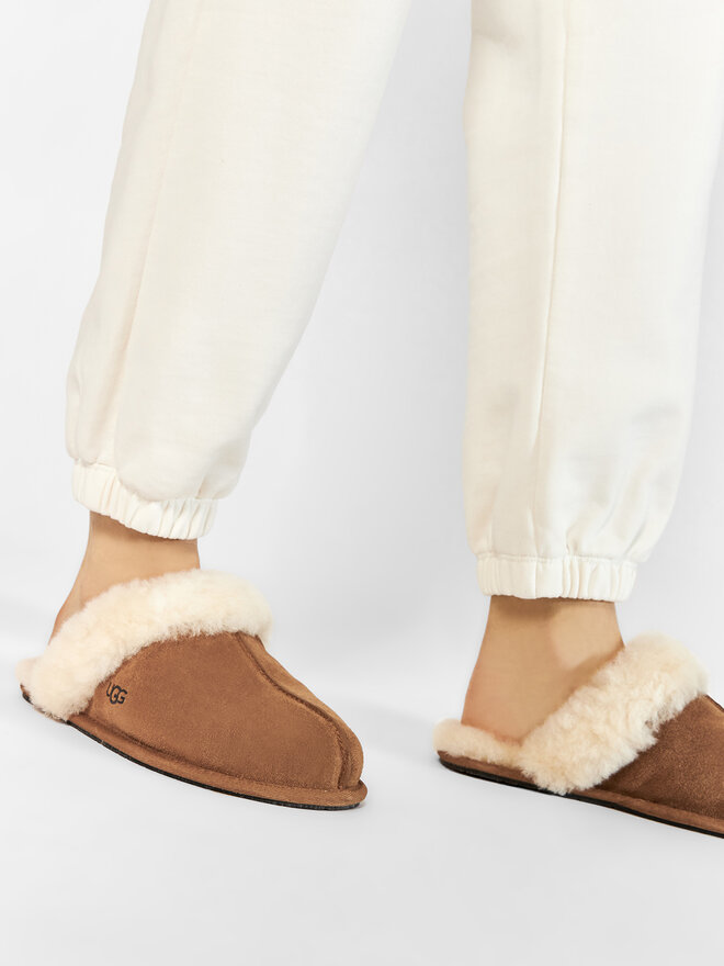 Ugg Naminės šlepetės Ugg W Scuffette II 1106872 Ruda