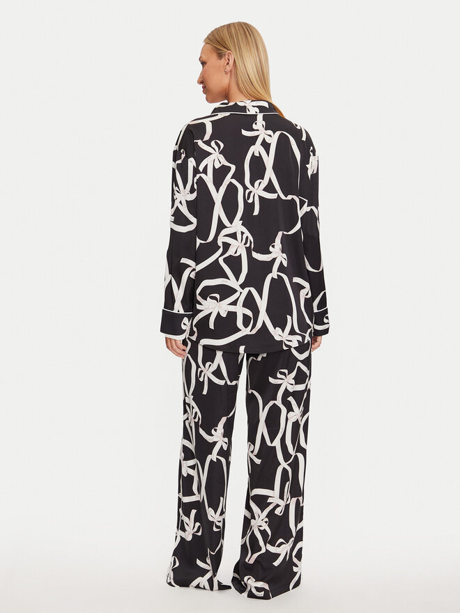 Guess Guess Pijama O4BX16 WEFC2 Negro Relaxed Fit