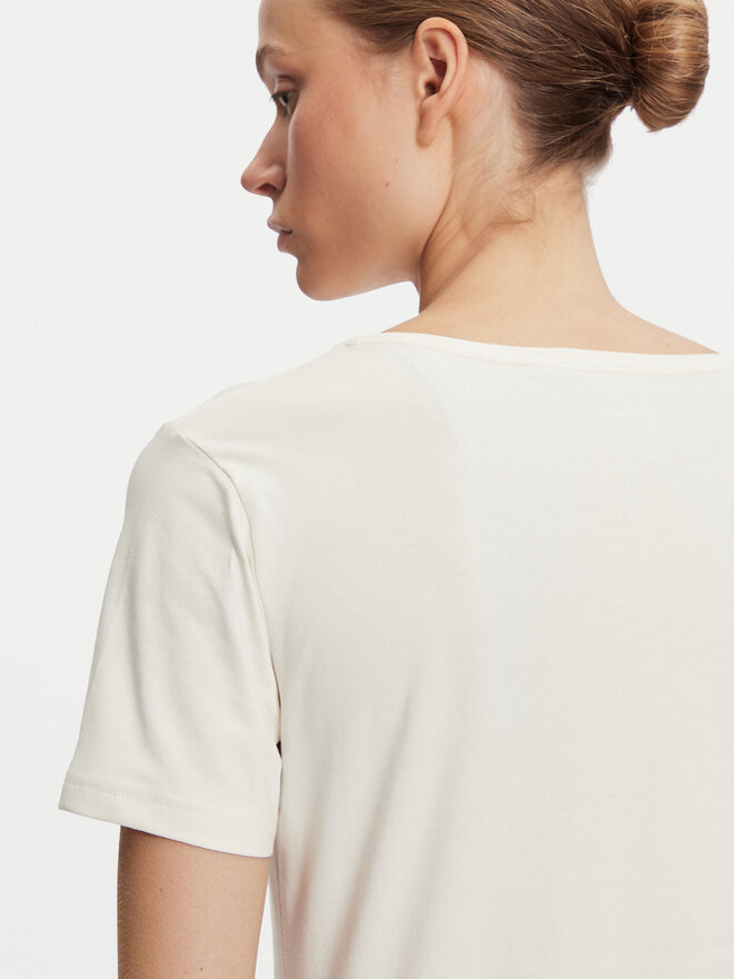4F 4F Camiseta 4FWAW24TTSHF1649 Écru Slim Fit