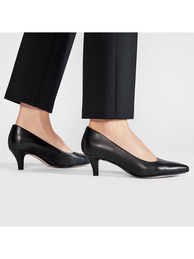 Clarks Туфлі Clarks Linvale Jerica 261372084 Чорний