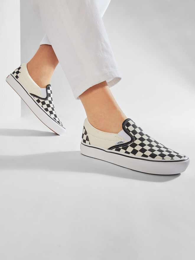 Vans Sneakers aus Stoff Vans Comfycush Slip-On VN0A3WMDVO41 Beige