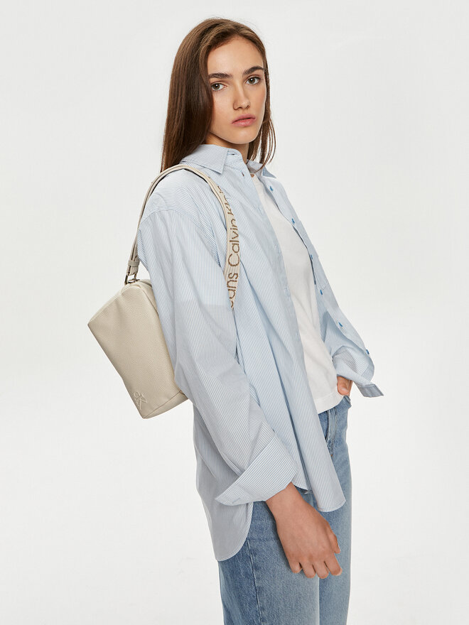 Calvin Klein Jeans Táska Calvin Klein Jeans Ultralight DblZip Camerabag 21 K60K612283 Ekru