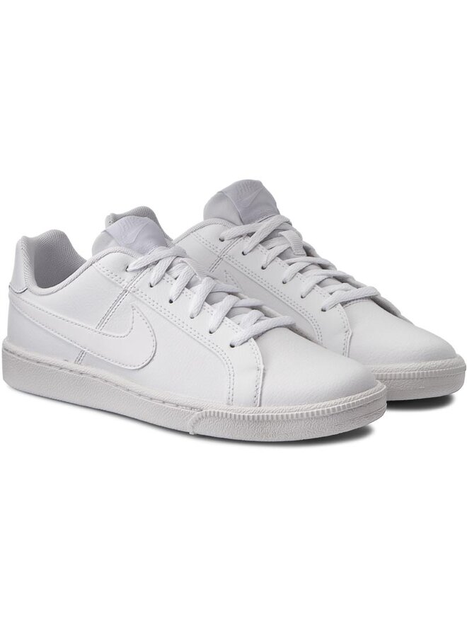 Nike Снікерcи Nike Court Royale 833535 102 Білий