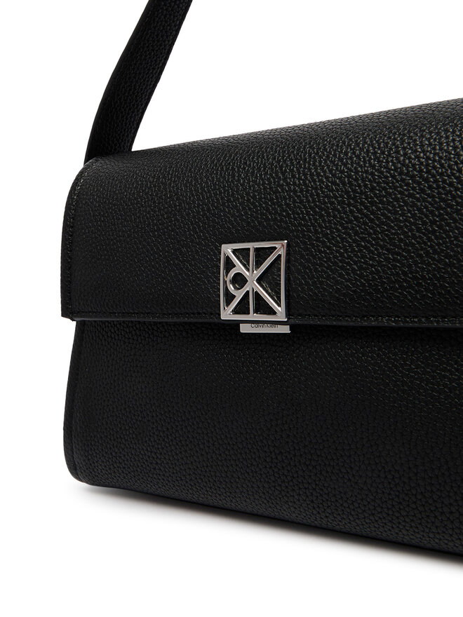 Calvin Klein Handtasche Calvin Klein Emblem Hw Pebble Shoulder Bag 25 LV04F3425G Schwarz