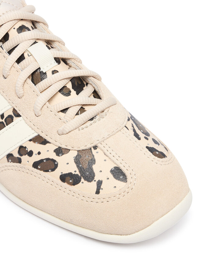 adidas Снікерcи adidas Barreda Lo Shoes KI2707 Бежевий