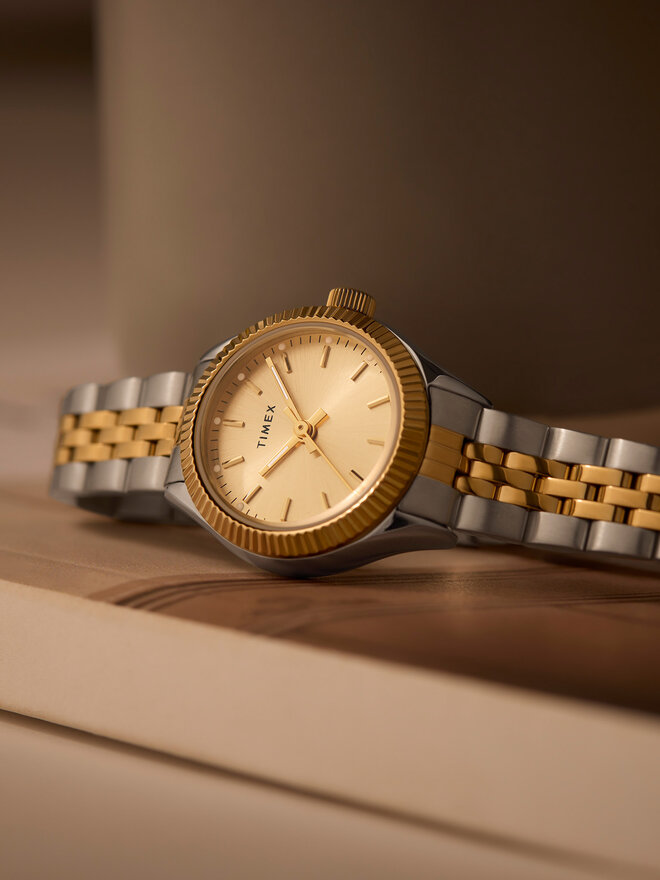 Timex Часовник Timex Legacy Mini TW2W90900 Златист