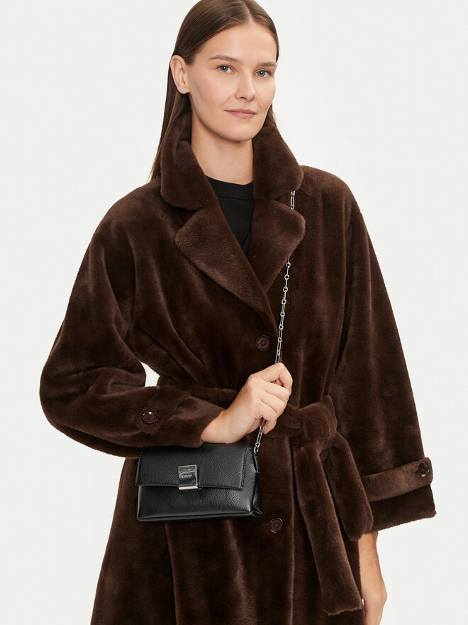 Calvin Klein Τσάντα Calvin Klein Ck Plaque Sm Crossbody W/Chain K60K612785 Μαύρο