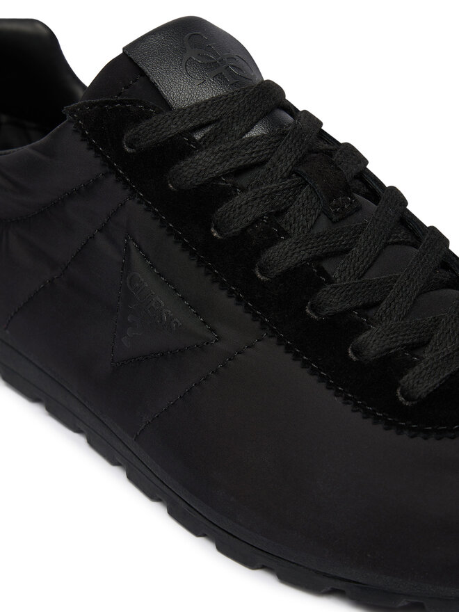 Guess Sneakers Guess FLJTH4 FAB12 Schwarz