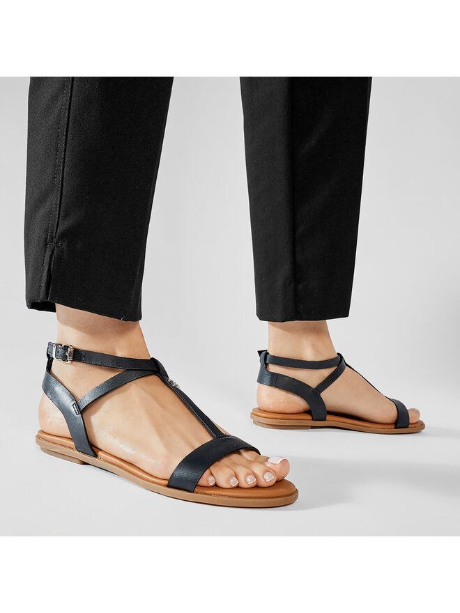 Tommy Hilfiger Basutės Tommy Hilfiger Feminine Leather Flat Sandal FW0FW05628 Juoda