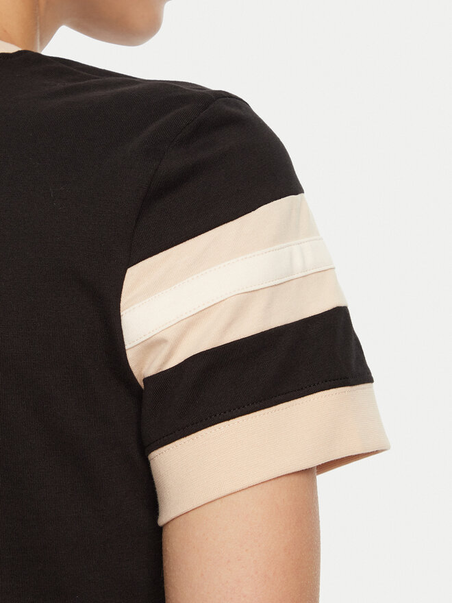 Guess Guess T-Shirt V5RI00 KA260 Καφέ Regular Fit