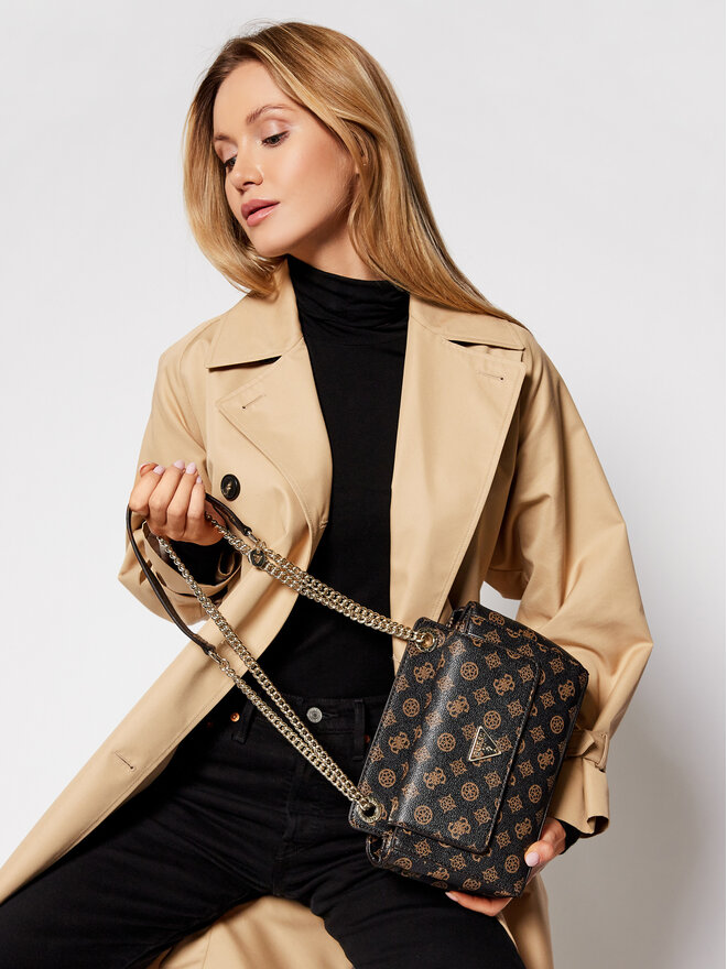 Guess Geantă Guess Sandrine (SG) HWSG79 65200 Maro