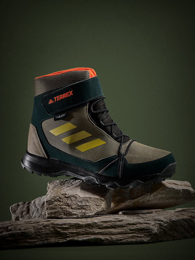adidas Trekkingschuhe adidas Terrex Snow Cf R.Rdy K GZ1178 Grün