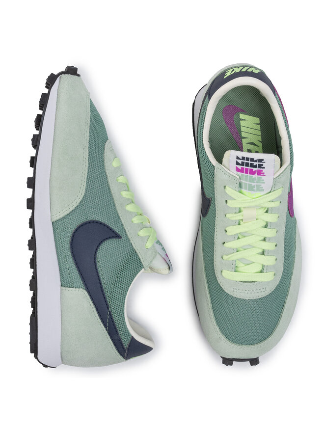 nike daybreak silver pine