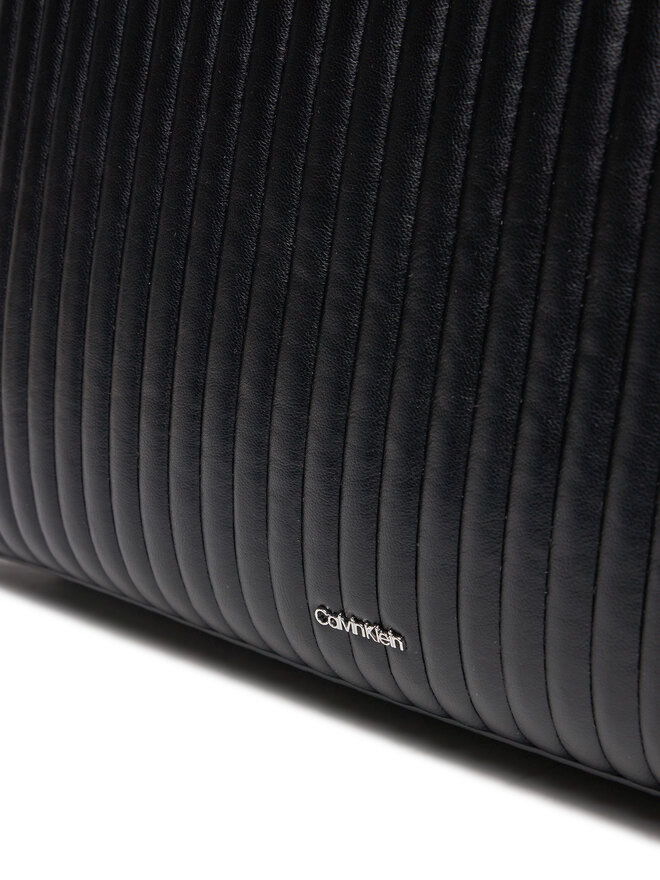 Calvin Klein Ročna torba Calvin Klein Mini Line Quilt Medium Shopper K60K613077 Črna