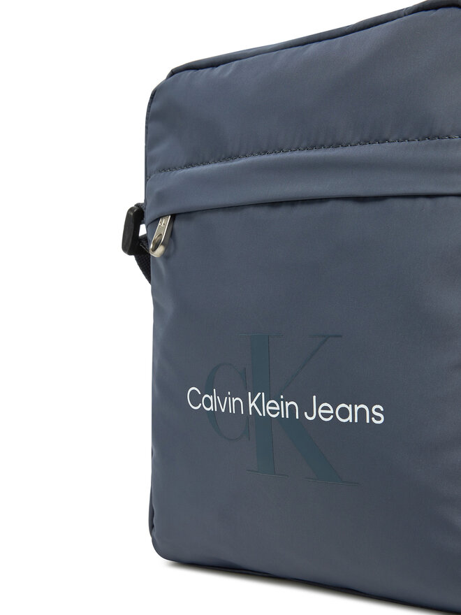Calvin Klein Jeans Válltáska Calvin Klein Jeans Sport Essentials Reporter 18 LV04G3000G Sötétkék