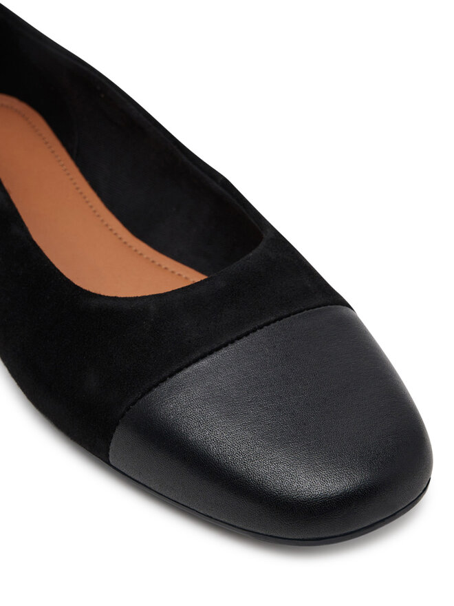 Vagabond Shoemakers Baleríny Vagabond Shoemakers Jolin 5508-642-92 Čierna