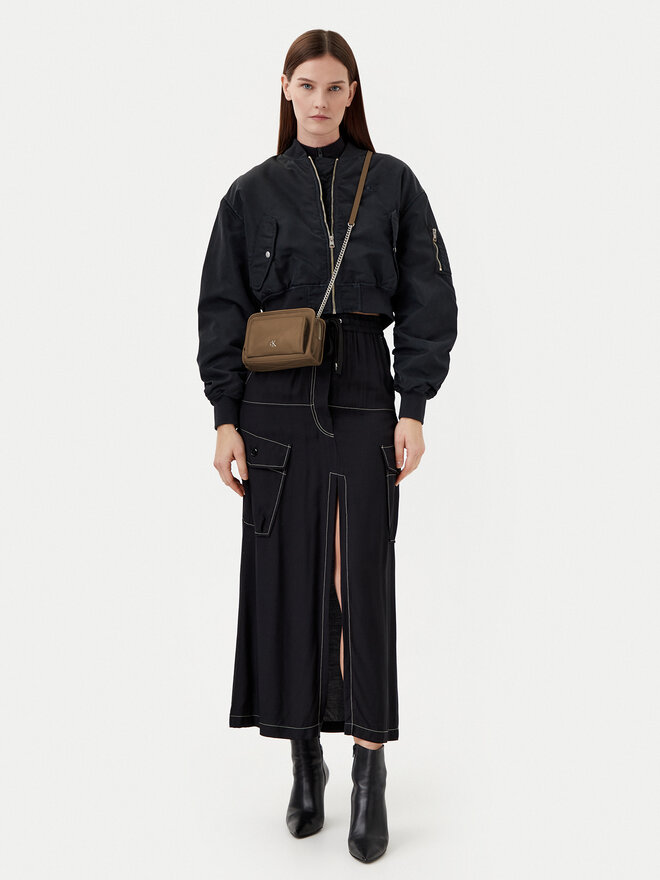 Calvin Klein Jeans Ročna torba Calvin Klein Jeans Utility Camera Bag16 K60K613047 Rjava
